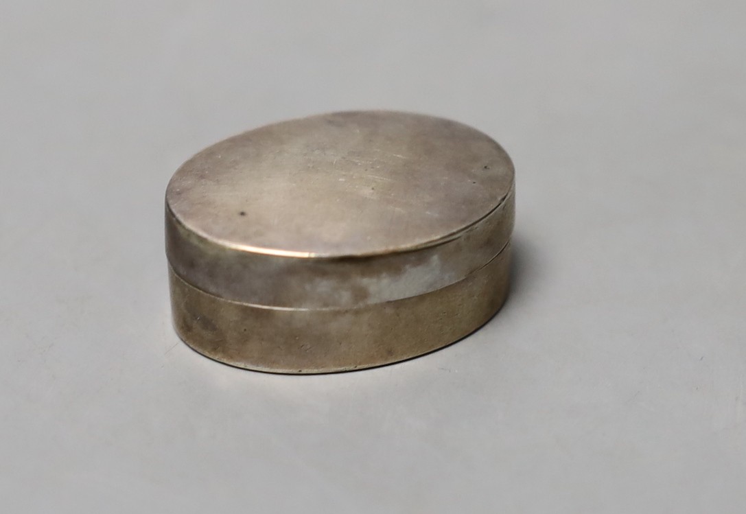 A George III silver oval vinaigrette, I.T. Birmingham, 1799